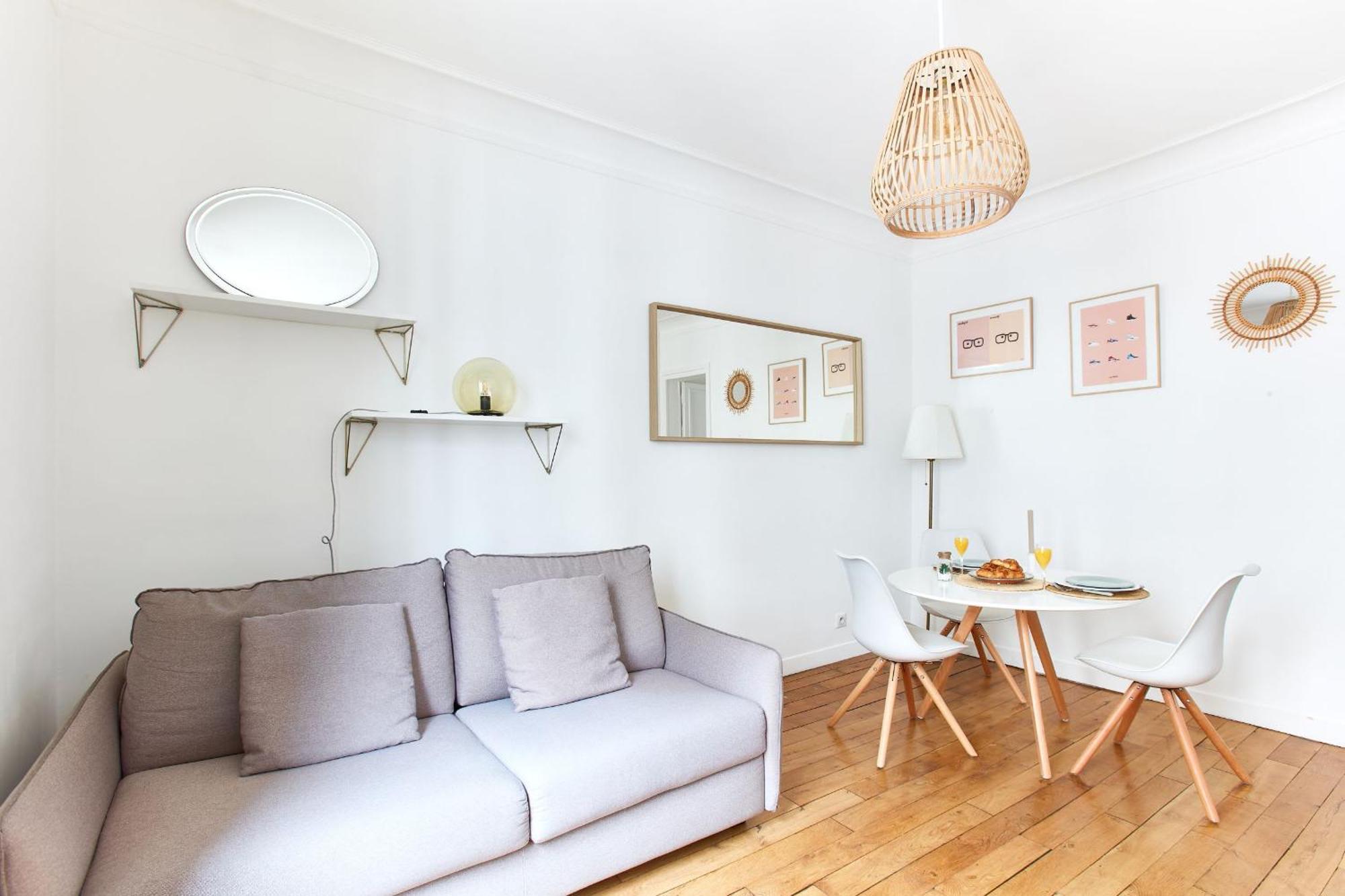 Montmartre & Rue Durantin - 1Br - Cityapartmentstay Париж Екстериор снимка