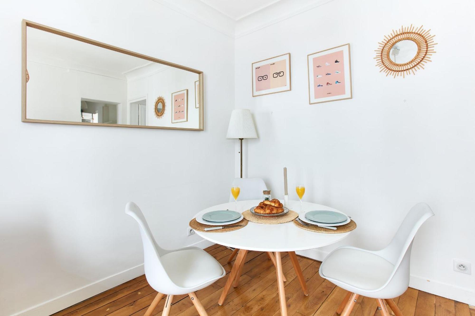 Montmartre & Rue Durantin - 1Br - Cityapartmentstay Париж Екстериор снимка