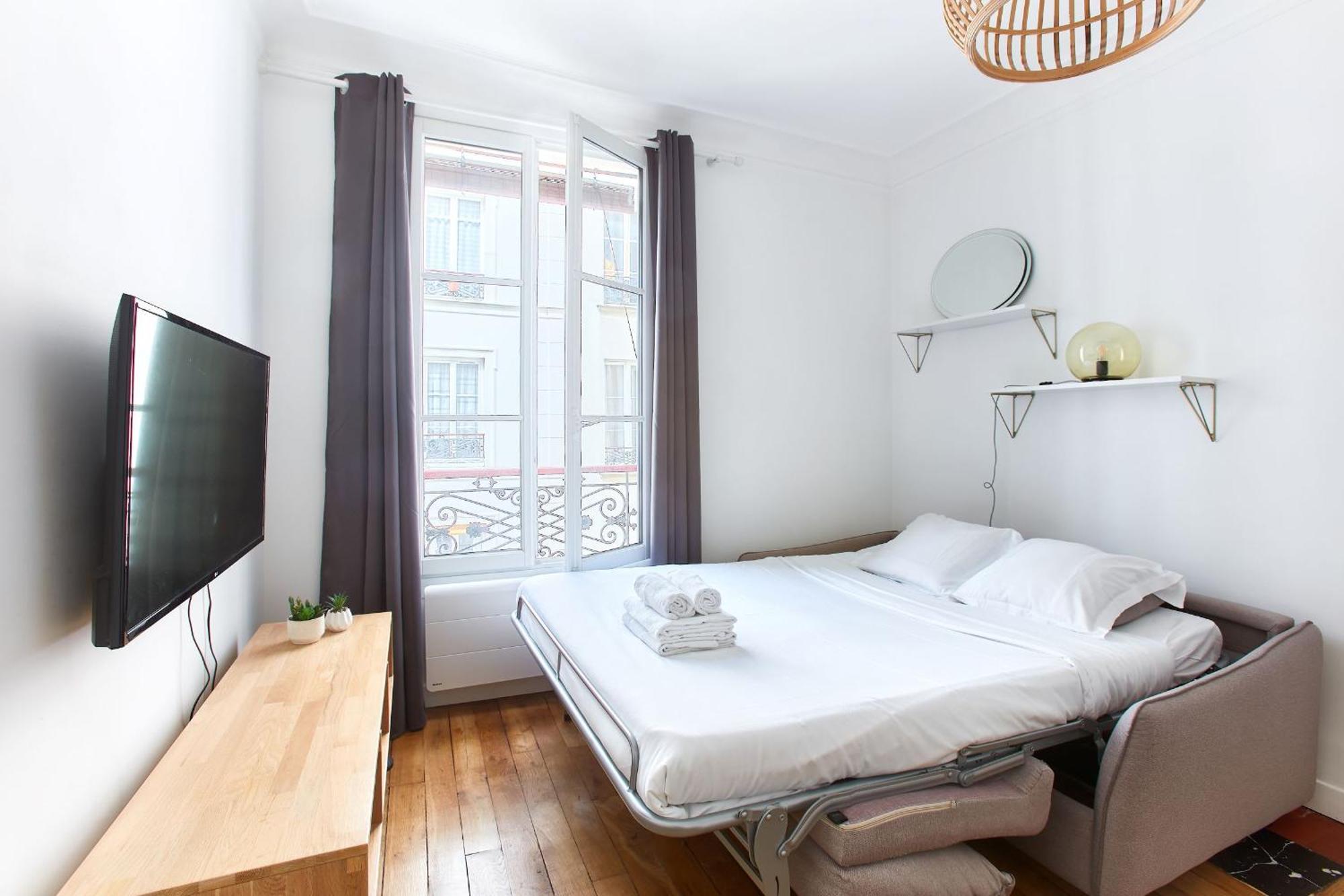 Montmartre & Rue Durantin - 1Br - Cityapartmentstay Париж Екстериор снимка